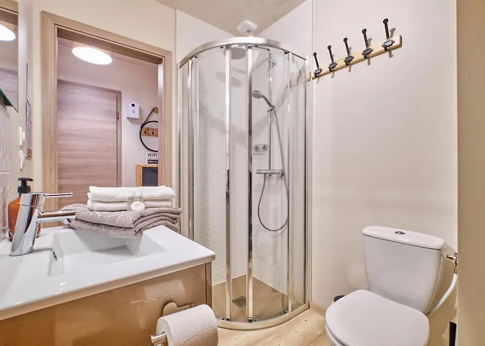 L'ecrin De Venosc Piscine Privee Ле дез Альп